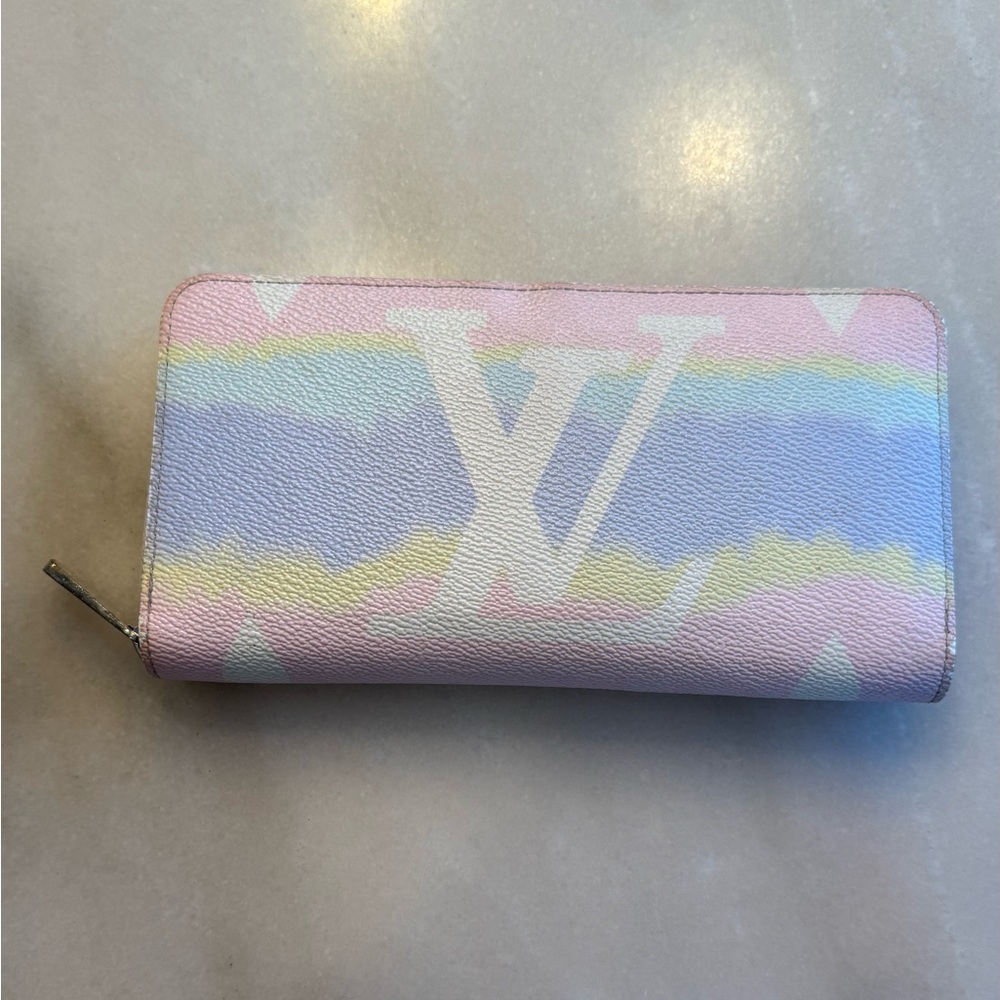 Louis Vuitton Escalé Monogram Zippy Wallet Limited Edition